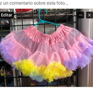 New! Leg Avenue Rainbow Petticoat. O/S Original packaging. Ítem Descontinued